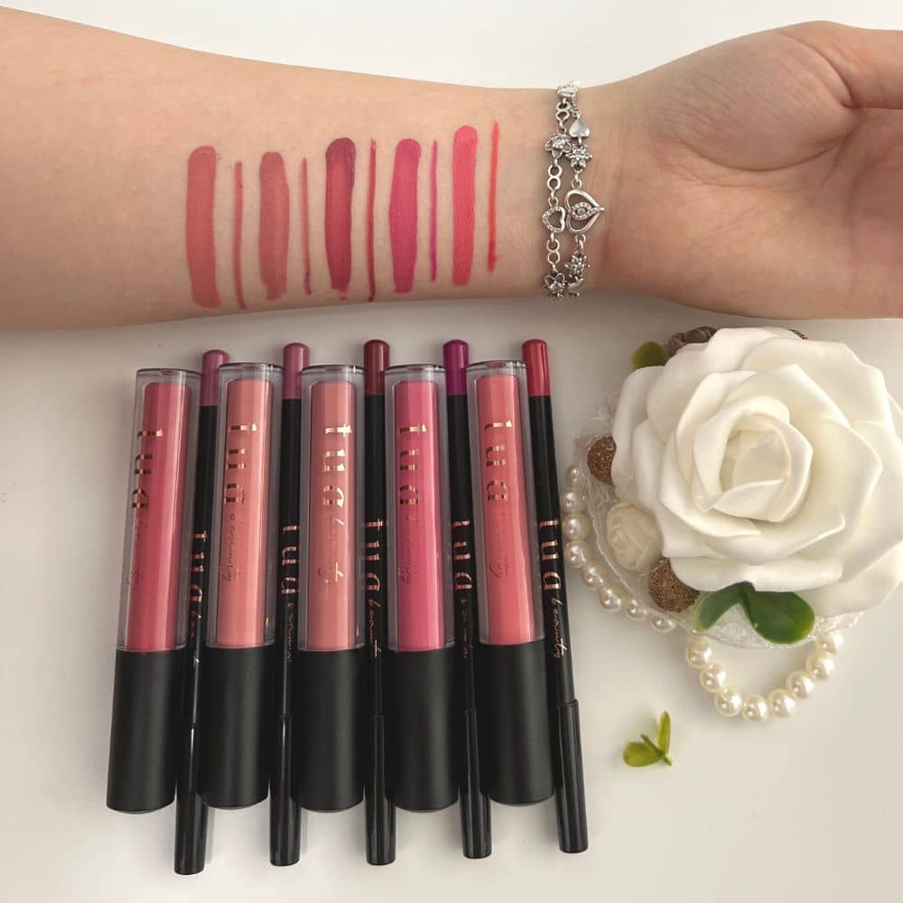 Tua Beauty - Kit de batom resistente à transferência 5 ml + lápis de delineador de lábios